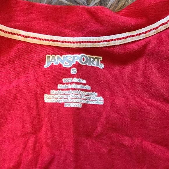 Illinois State Redbirds V-neck tee - Picture 2 of 3